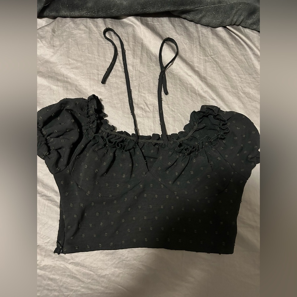 black crop top